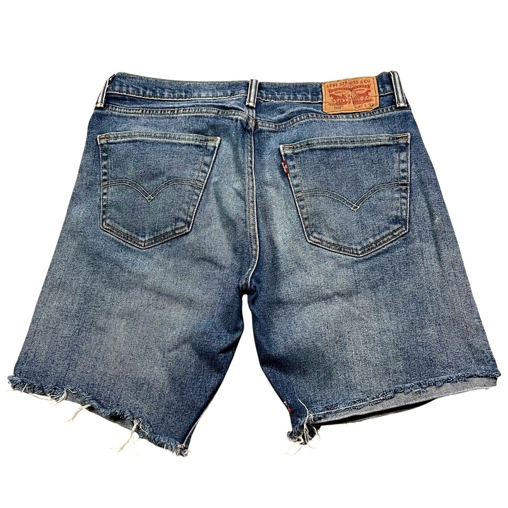 Levis 502 Mens Shorts Size 32 Blue Denim Cutoff Jean Raw Hem Faded Distressed - Picture 2 of 10